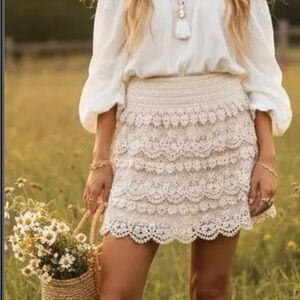 Vintage American Rag Crochet Lace Tiered Mini Skirt in Cream